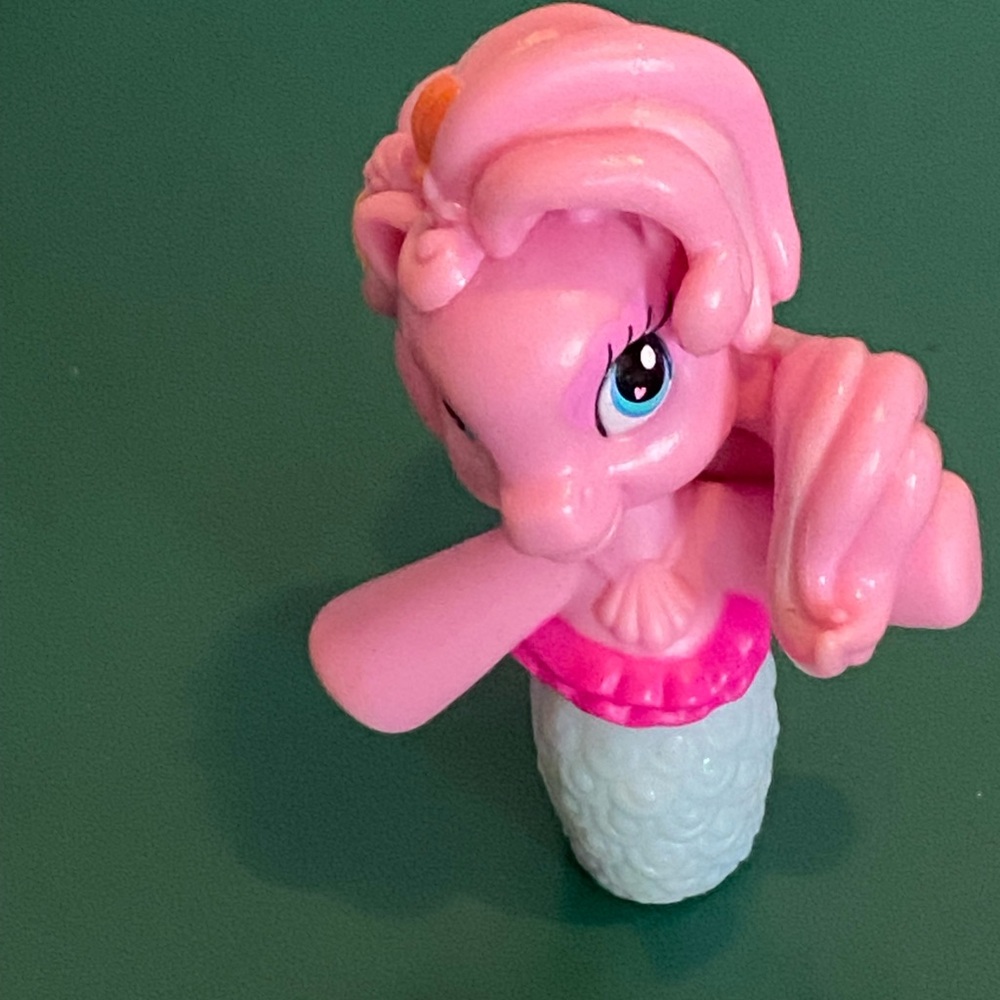 2009 My Little Pony MLP Glitter Sparkle Pink Mermaid Seapony Hasbro PVC Figure - Picture 3 of 12